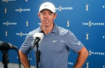 Rory McIlroy Makes Slow Start to Title Defense on First Day Rory McIlroy Makes Slow Start to Title Defense on First Day