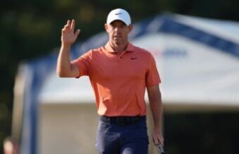 Emotional Night as Rory McIlroy Wins Top Sports Award Emotional Night as Rory McIlroy Wins Top Sports Award